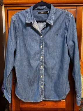 Lauren Ralph Lauren Light Blue Denim Shirt with Embroidered RL Monogram size XL